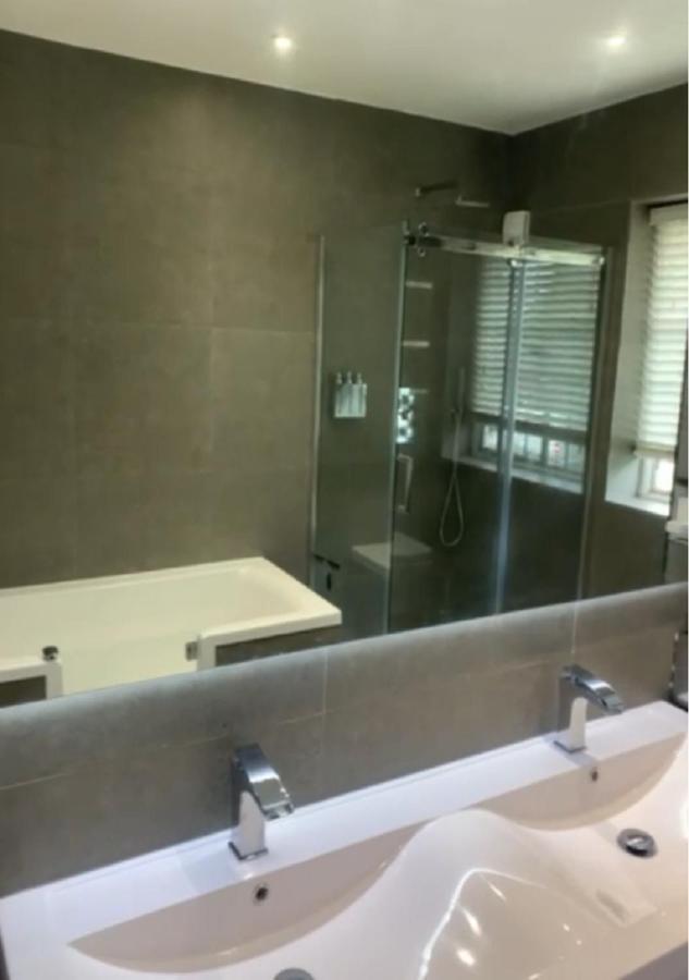 Wandsworth, South London Deluxe King Room 4 Exteriör bild